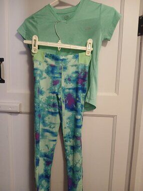 Champion Girls M 7-8 Green/Blue/Purple Athletic Outfit